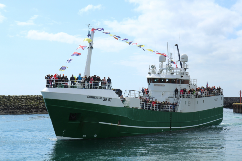 Sighvatur GK 57 bauð gestum Sjóarans síkáta í skemmtisiglingu